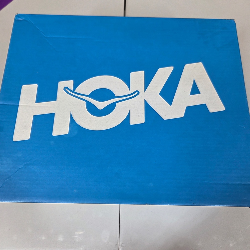 NEW HOKA Speedgoat 5 Youth Girl Sneakers Size 5 (PU6300) - Picture 8 of 15